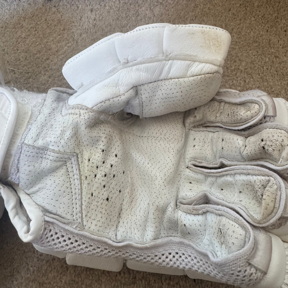 USED LH Men’s Older Design Players Batting Gloves Indian Made #2