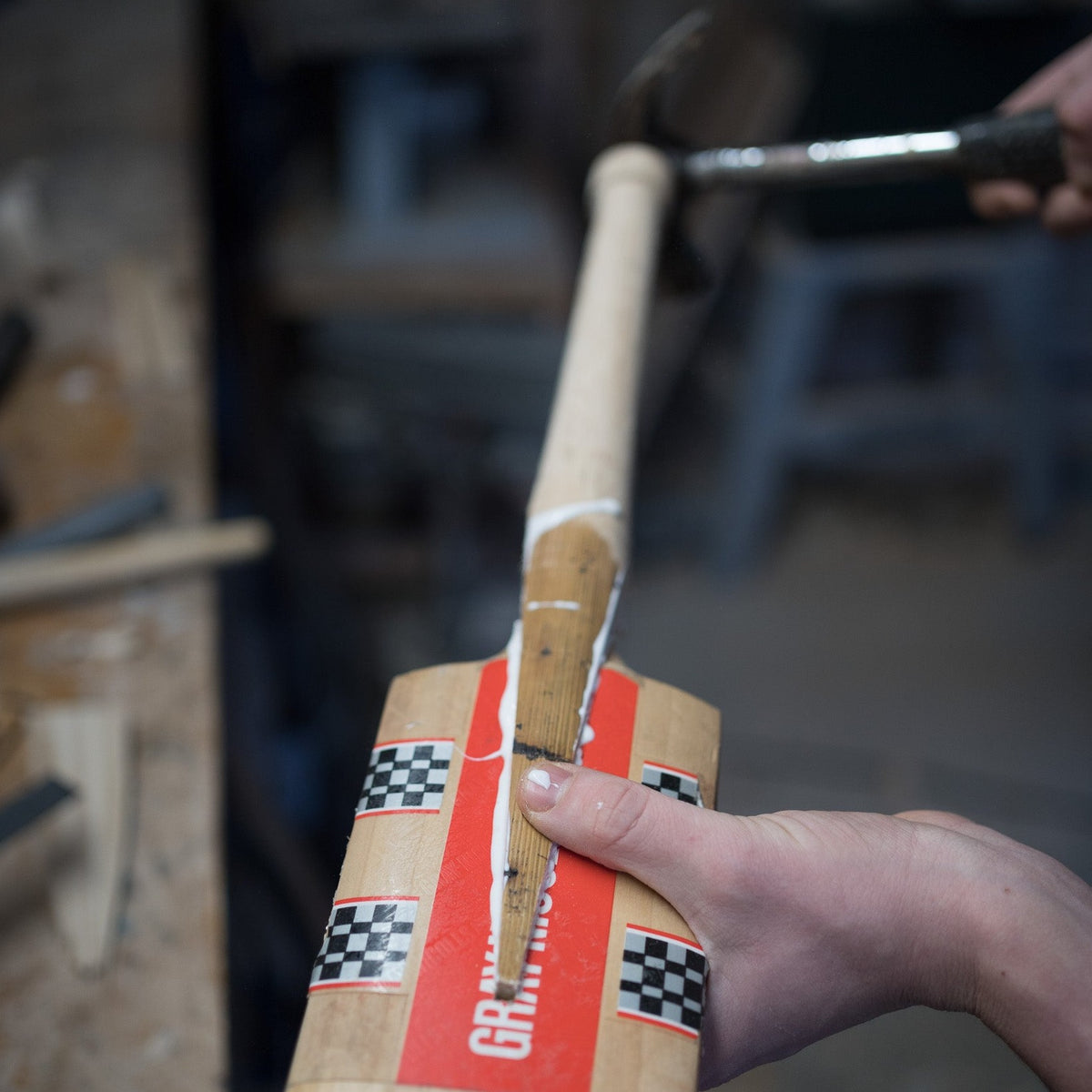 Cricket Bat Handle Replacement, Re-Handle & Repair Service