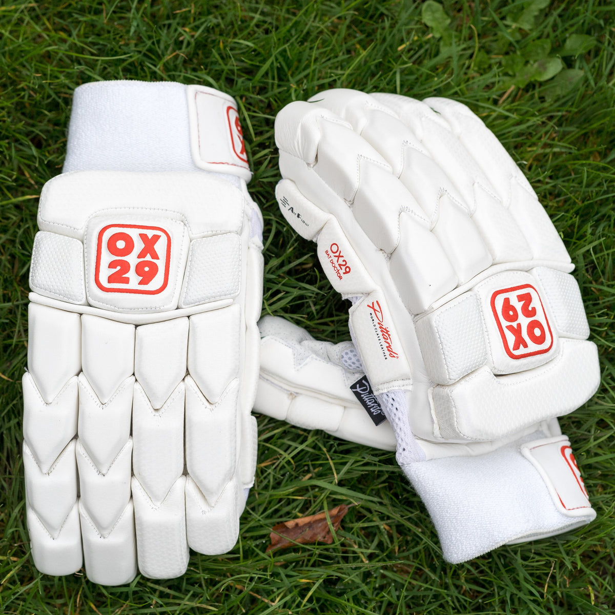 LEFT HAND YOUTH Elite Batting Gloves, with Pittards palms