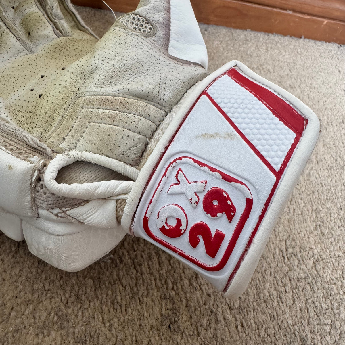 USED LH Men’s Older Design Batting Gloves Indian Made
