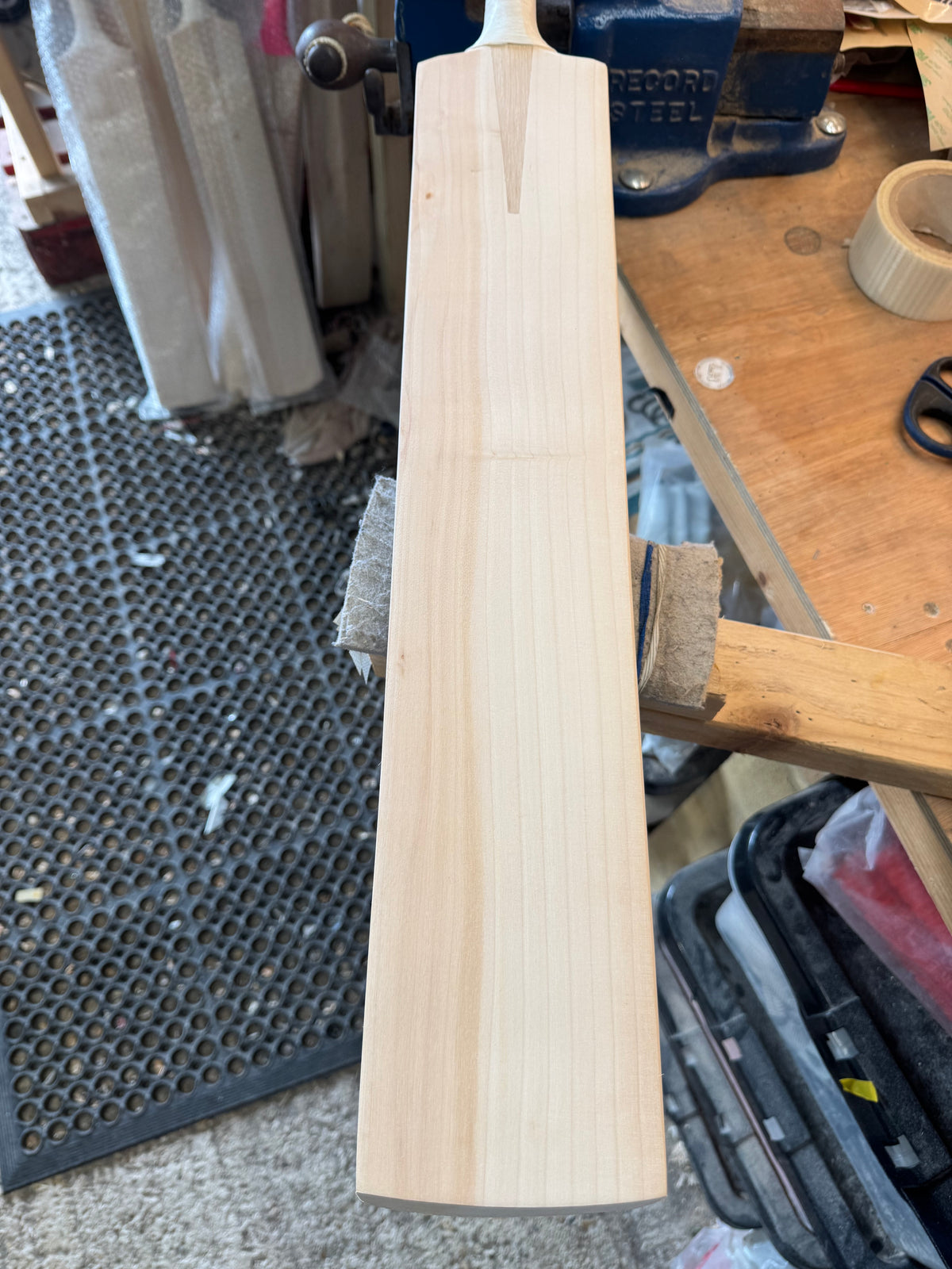 Grade 2, 2lbs 7.3oz, Low Middle, OX29 Handmade #576