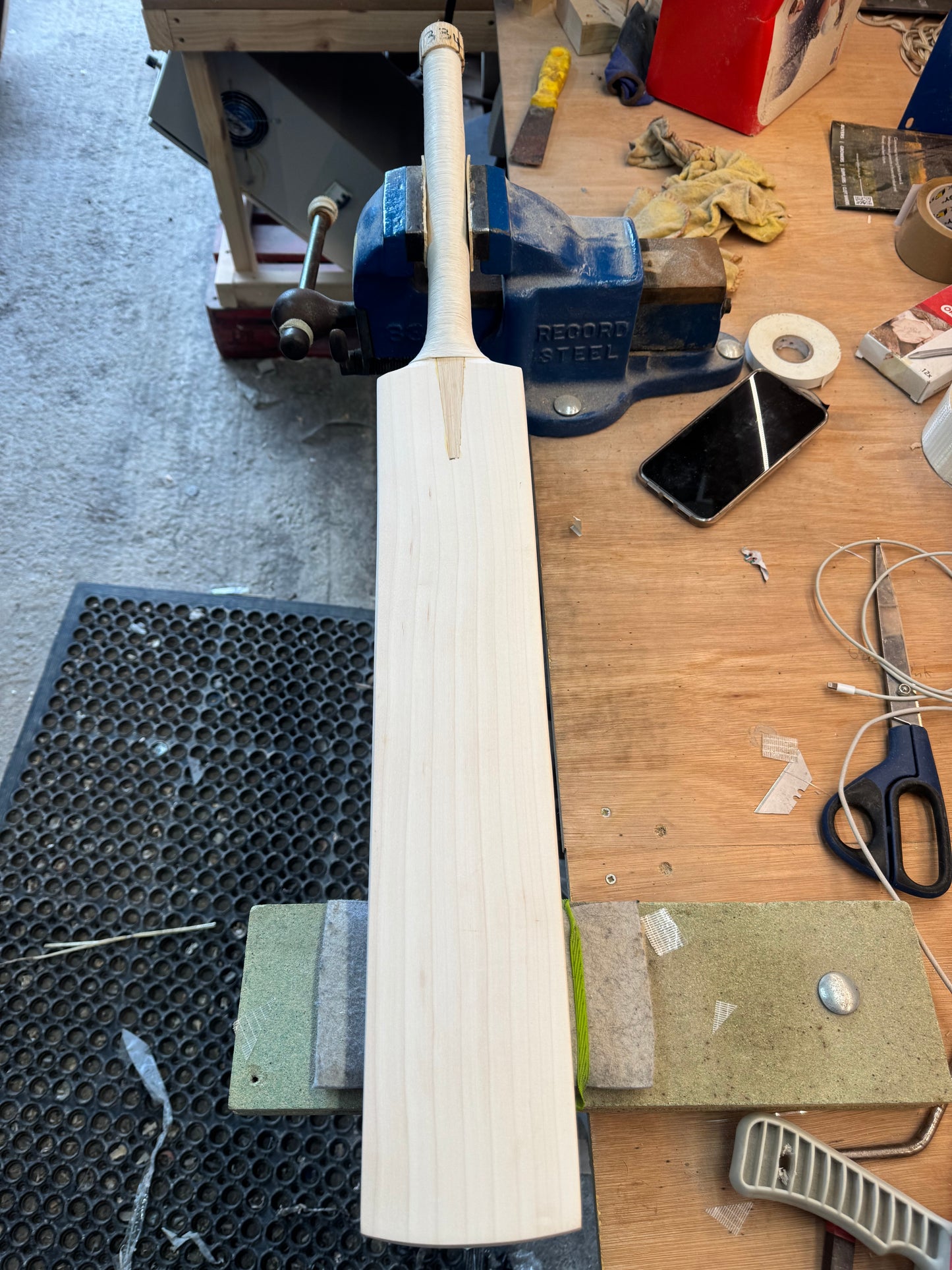 Grade 1, 2lb 7.9oz, 2 INCH SHORTER BLADE, Low Middle - OX29 Handmade #334