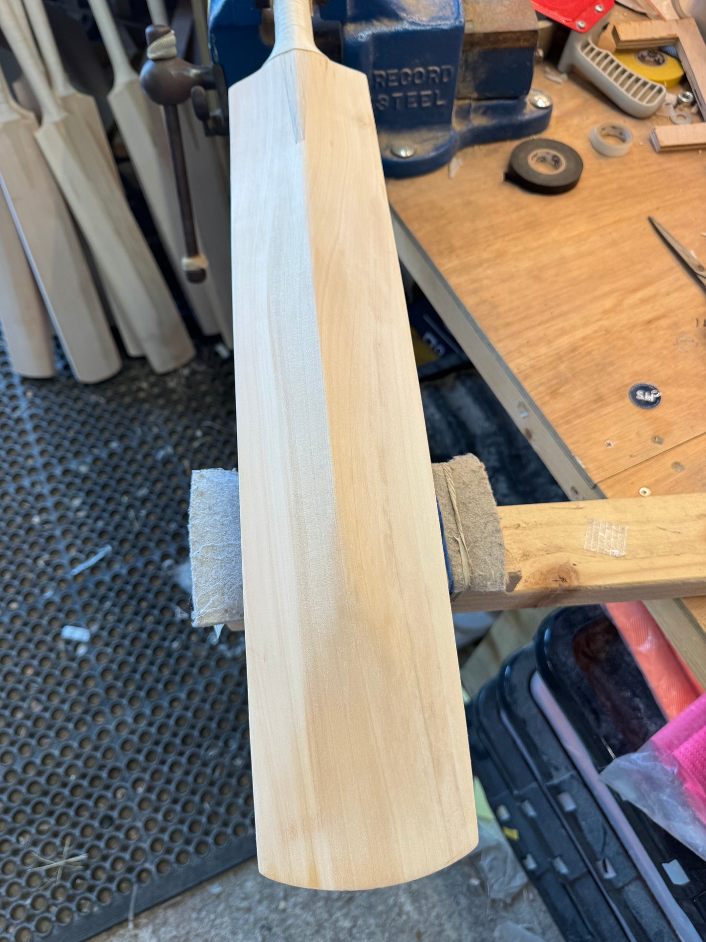 Grade 3, 2lbs 7.9oz Mid-Low Middle, OX29 Handmade #436