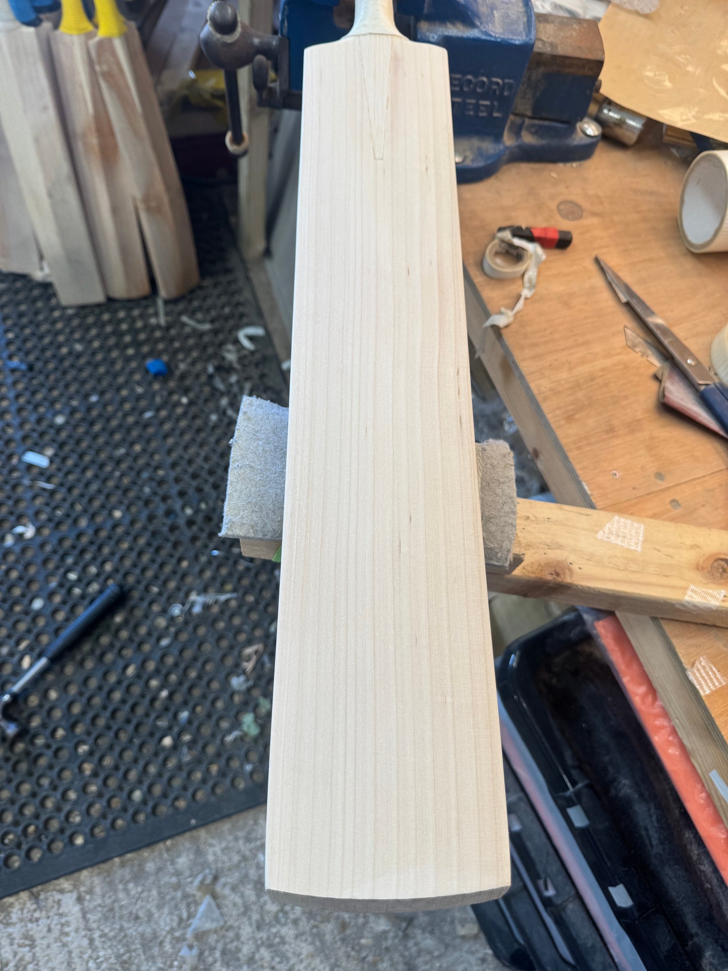 Players Grade, 2lbs 9.1oz, Mid-Low Middle, OX29 Handmade #455