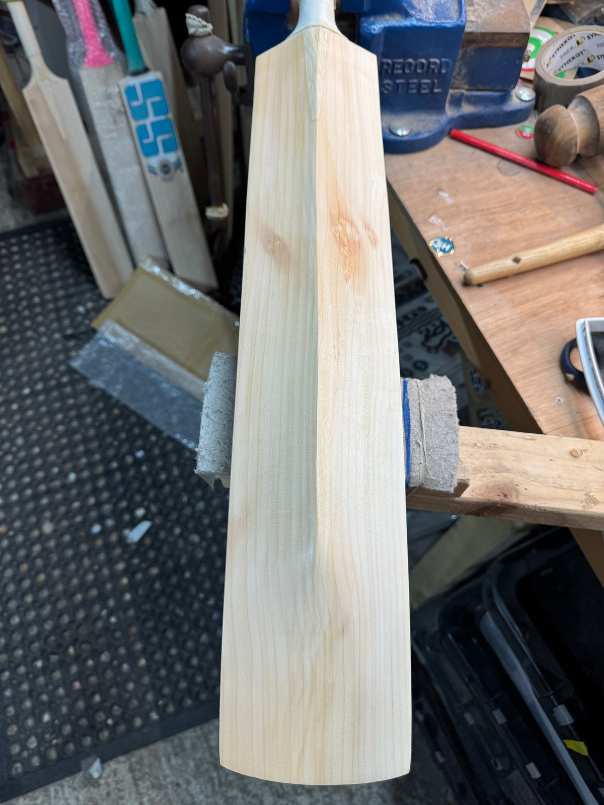 Players Grade, 2lbs 9.8oz Low Middle, OX29 Handmade #521