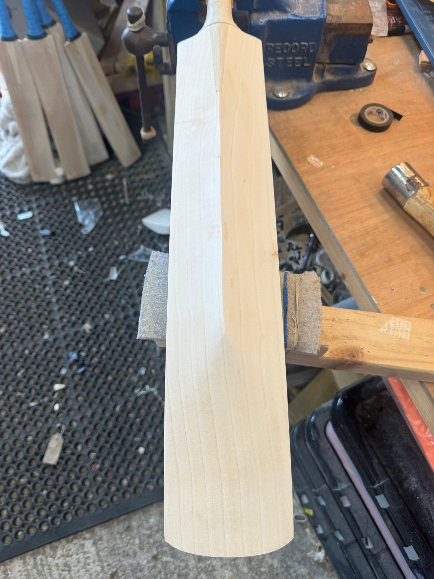 Players Grade, 2lbs 8.9oz, Mid Middle, OX29 Handmade #453