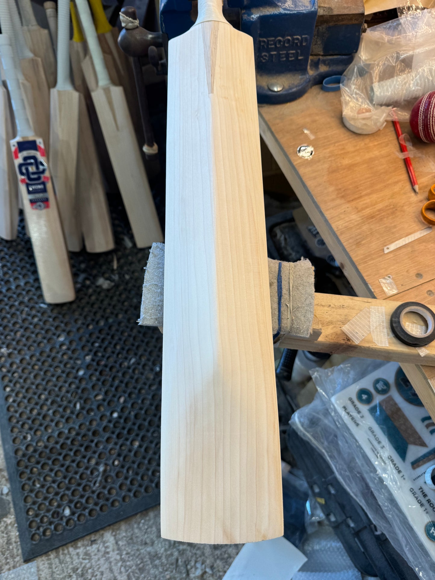Grade 1 Plus, 2lbs 7.7oz, TRADITIONAL PROFILE, Mid-Low Middle, OX29 Handmade #465