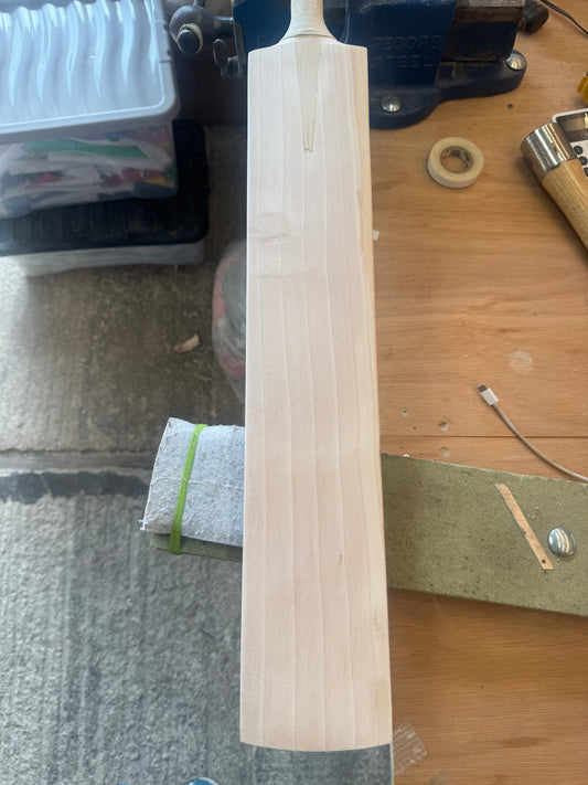 Grade 2, 2lbs 8oz, Mid-Low Middle - OX29 Handmade #295