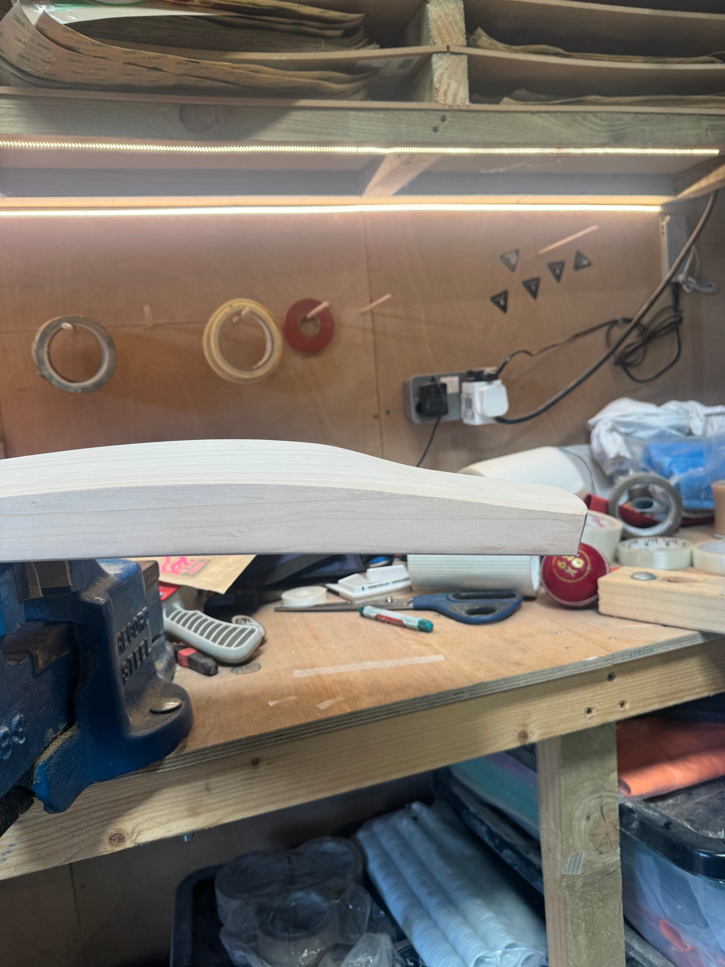 Grade 2, 2lbs 8.7oz, Mid-Low Middle, OX29 Handmade #461