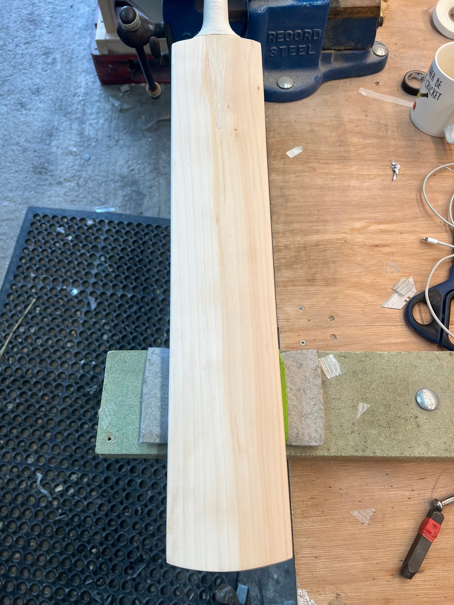 Grade 3, 2lbs 8.9oz , Mid-Low Middle - OX29 Handmade #332