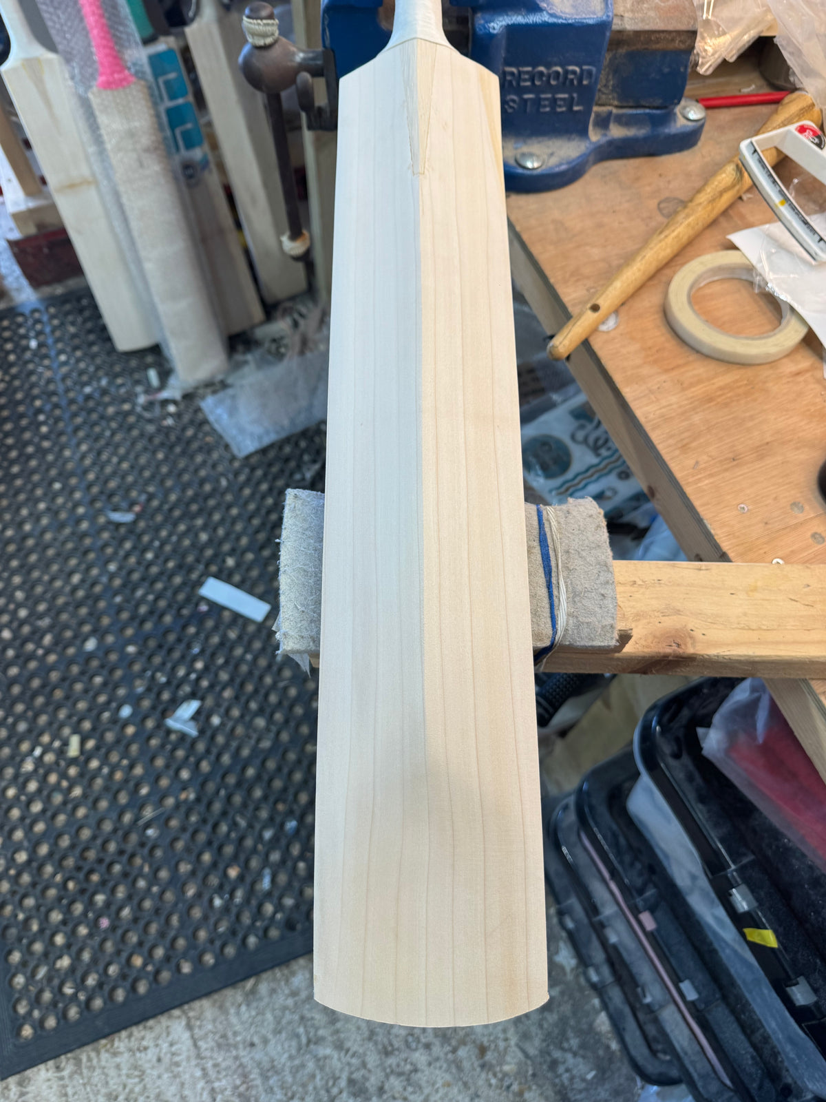 FULL Grade 3, 2lbs 8oz, Mid-Low Middle, OX29 Handmade #560