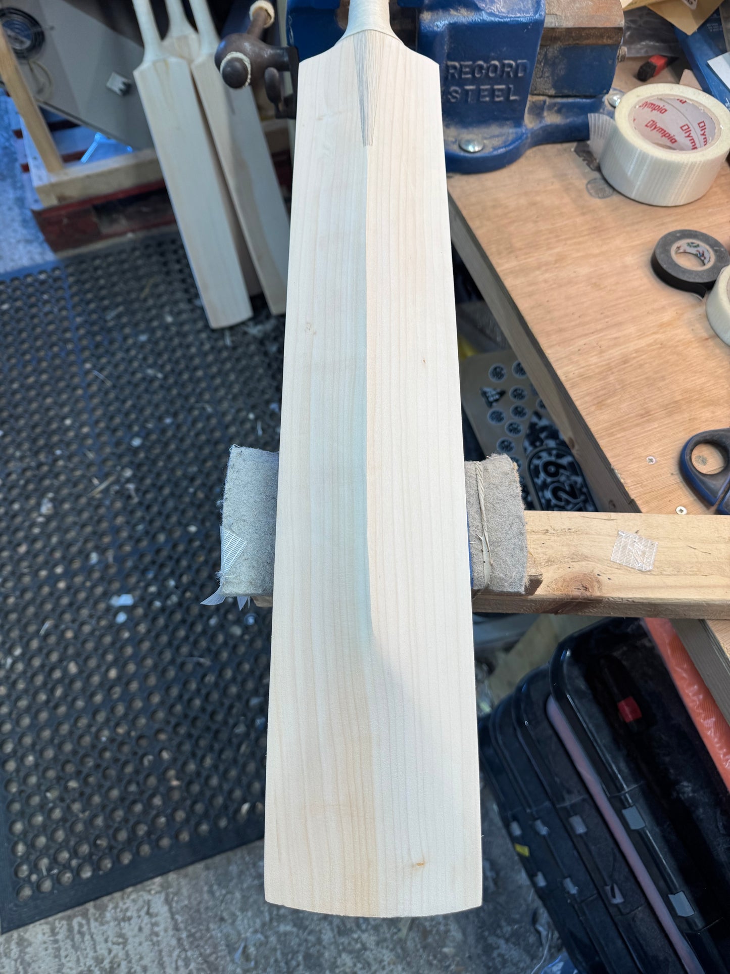 Players Grade, 2lbs 9.8oz Mid-Low Middle, OX29 Handmade #441