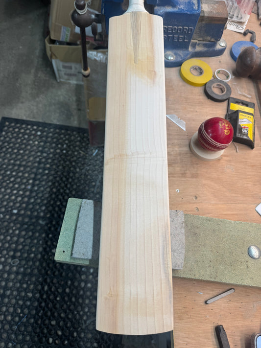 Players Grade, 2lbs 9.4oz Mid-Low Middle, OX29 Handmade #384