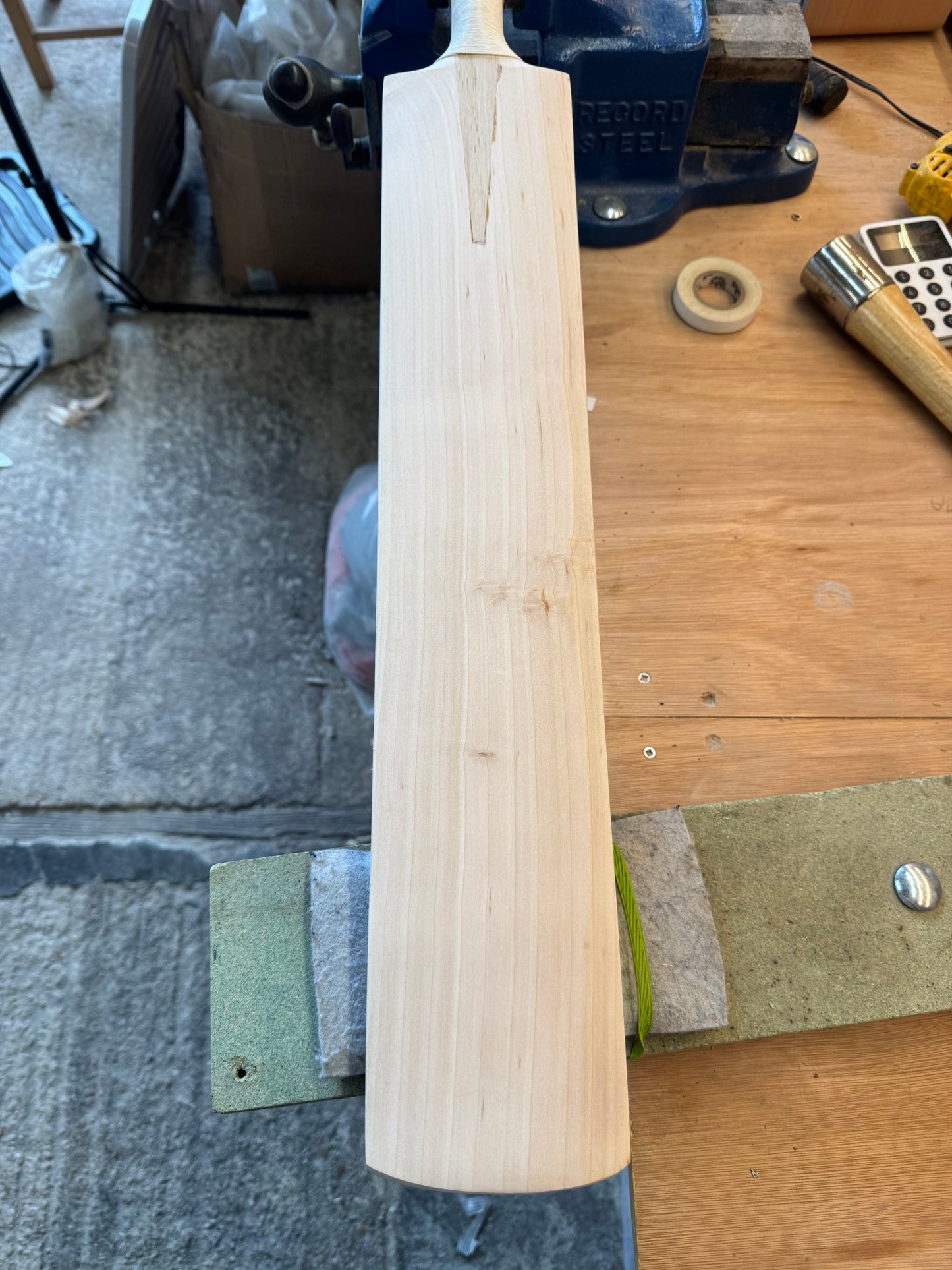 Grade 3, 2lbs 10.4, Mid-Low Middle - OX29 Handmade #301