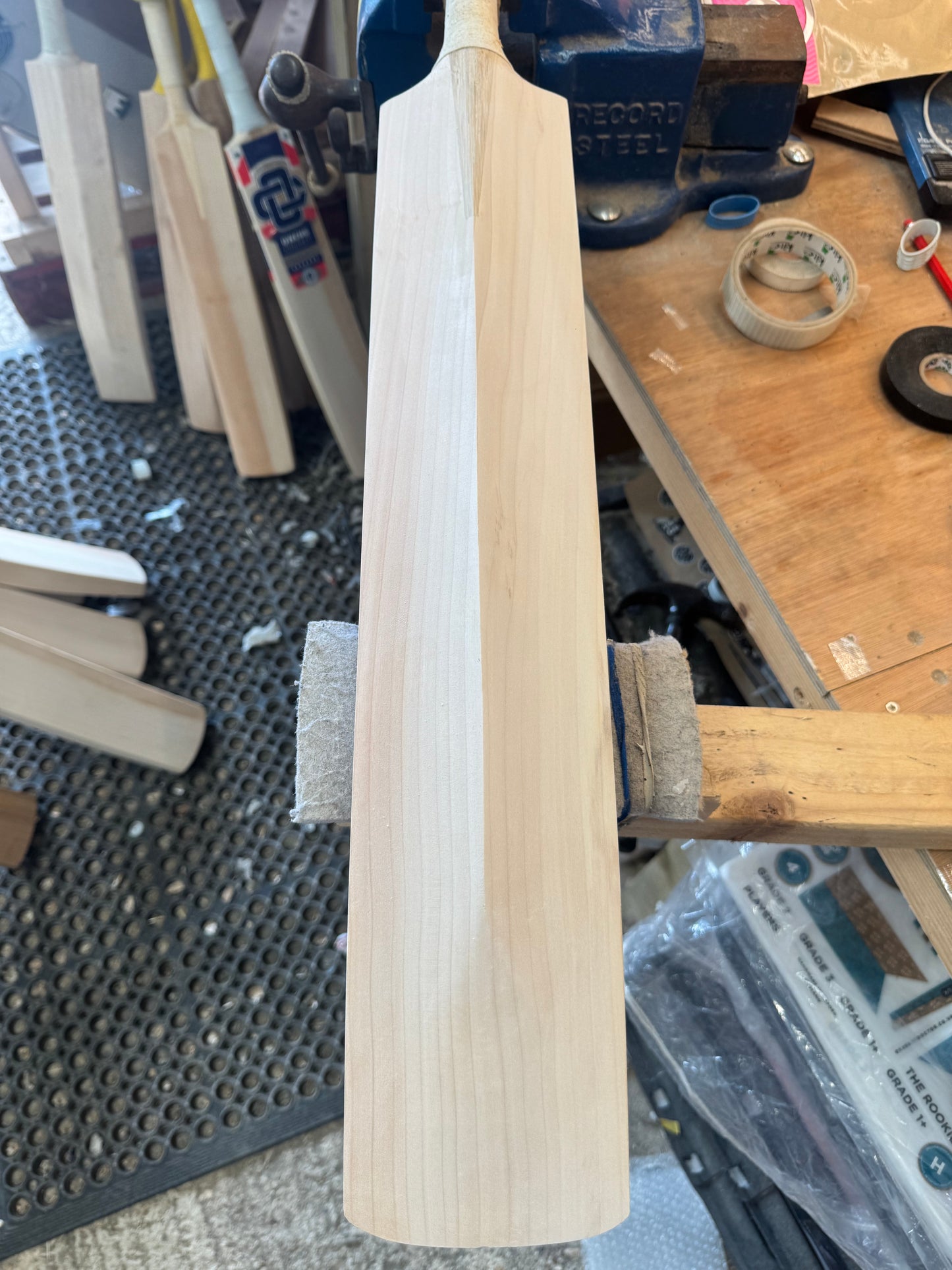 RETURNED / DEFECT Players Grade, 2lbs 7.5oz, Mid-Low Middle, OX29 Handmade #474