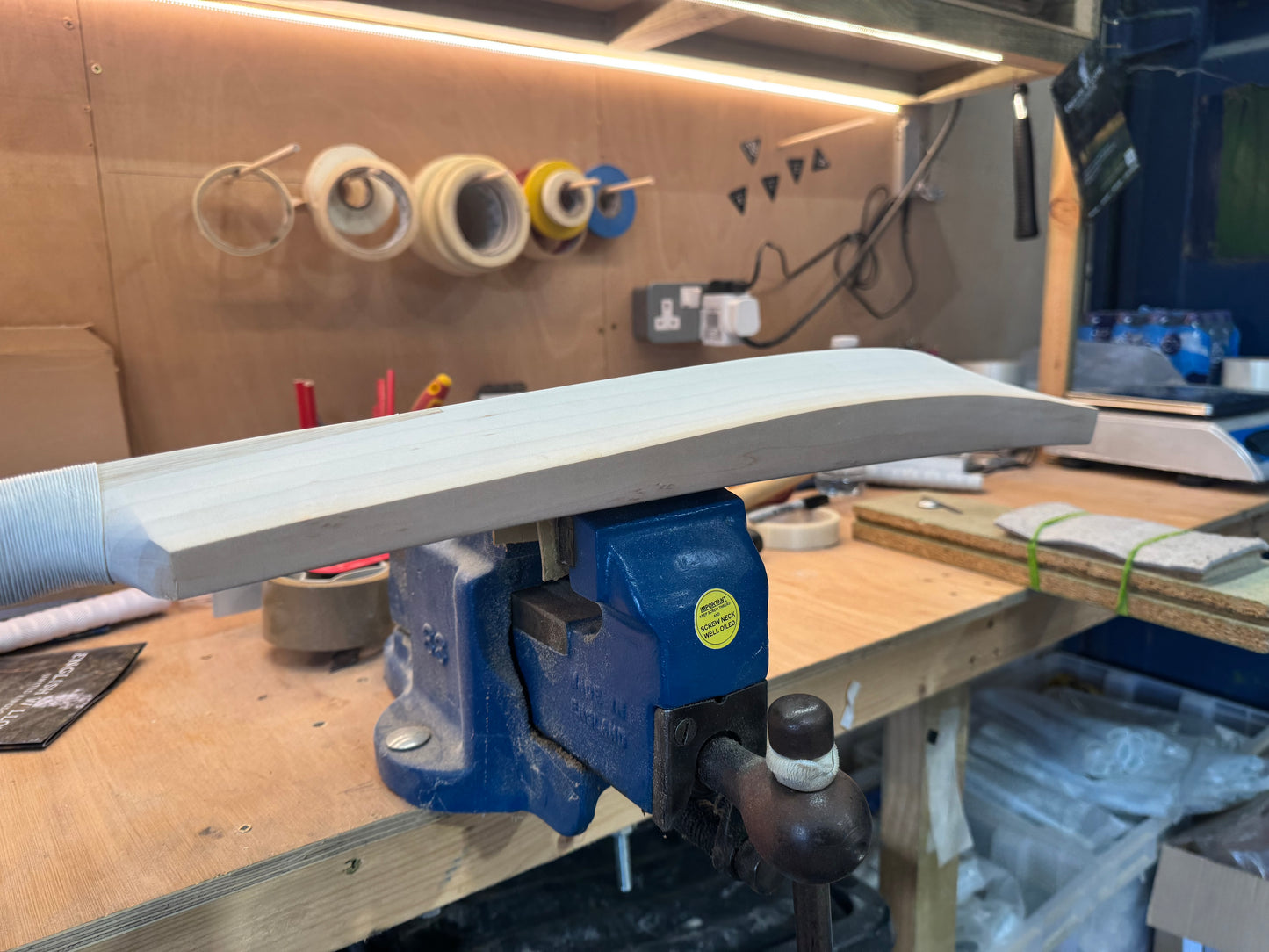 Grade 1, 2lb 11.1oz, TRADITIONAL PROFILE, Low Middle - OX29 Handmade #314