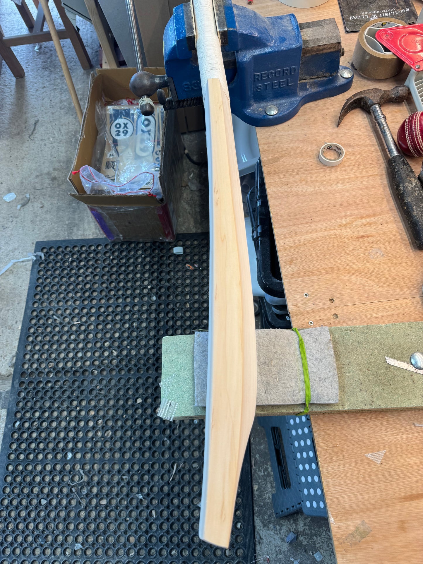 Grade 1, 2lb 11.1oz, TRADITIONAL PROFILE, Low Middle - OX29 Handmade #314