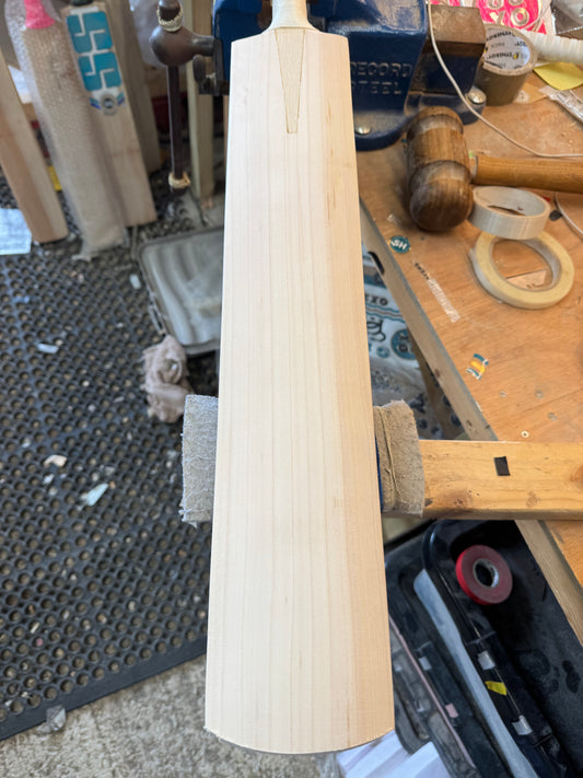 Players Grade, 2lbs 8.9oz Low Middle, OX29 Handmade #526