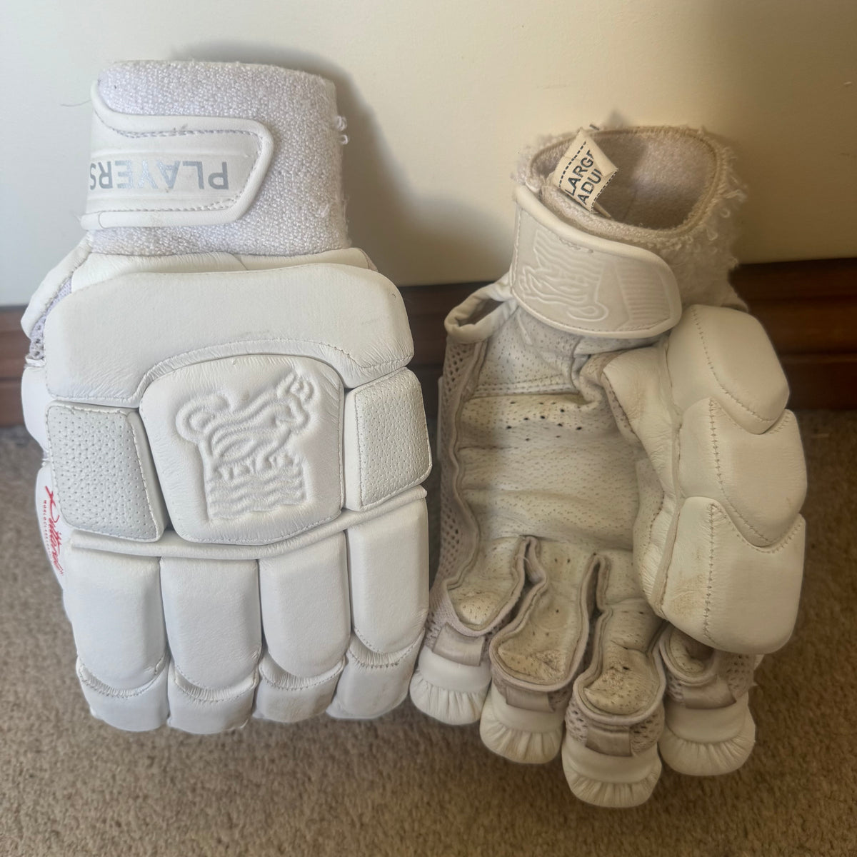 USED LH Men’s Older Design Players Batting Gloves Indian Made #2