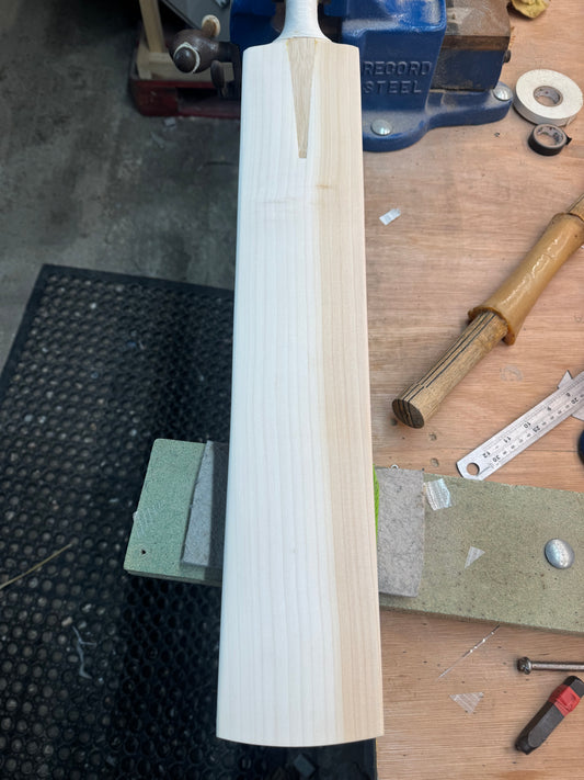 Players Grade, 2lbs 10.2 oz Mid-Low Middle - OX29 Handmade #335