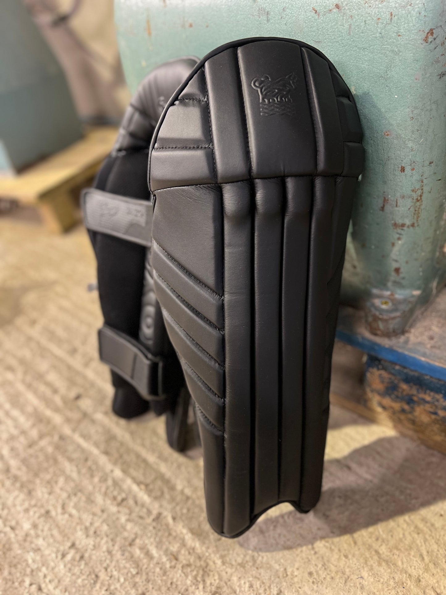 2024 Senior Elite Wicket Keeping Pads