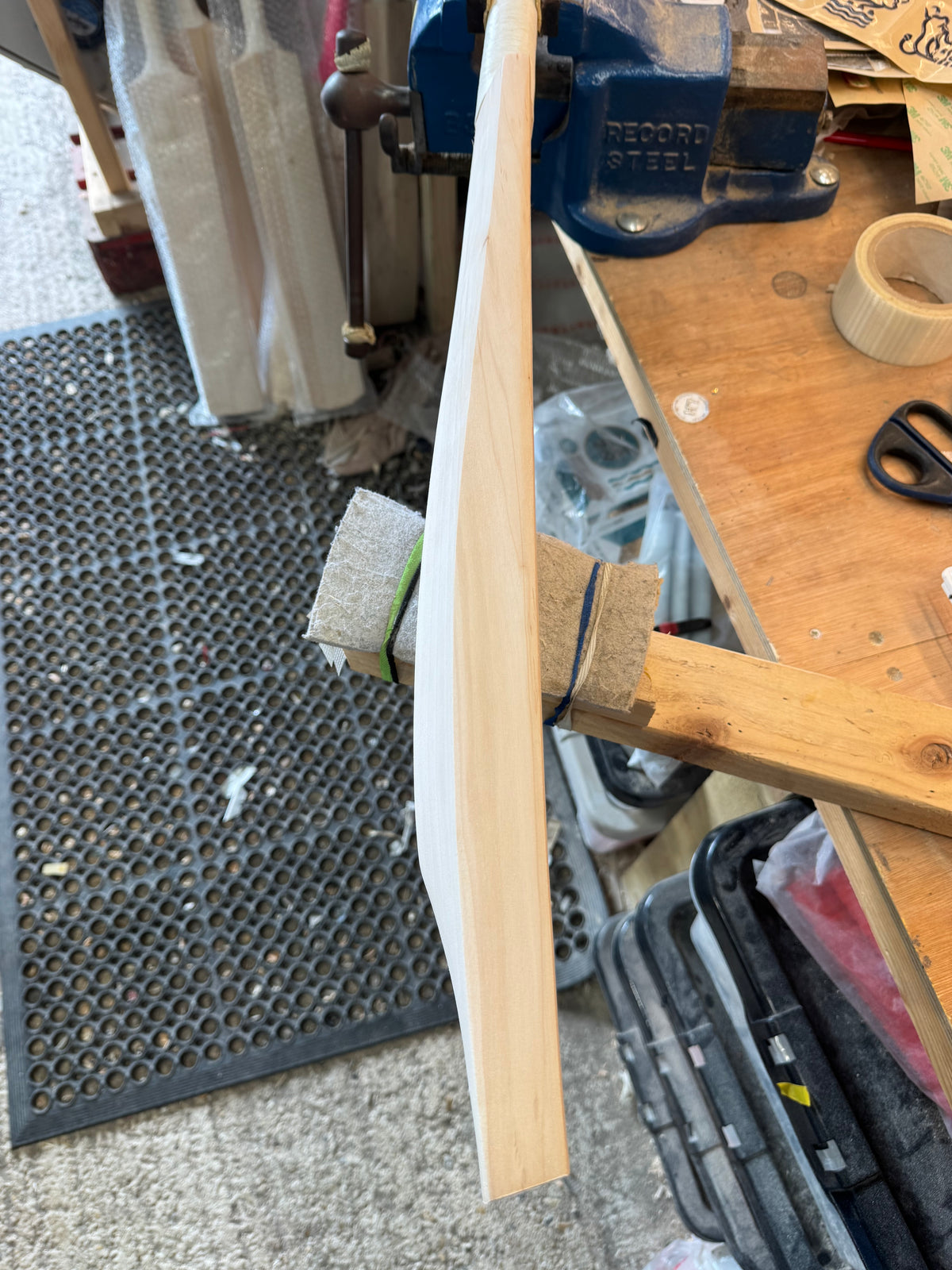 Grade 2, 2lbs 7.3oz, Low Middle, OX29 Handmade #576