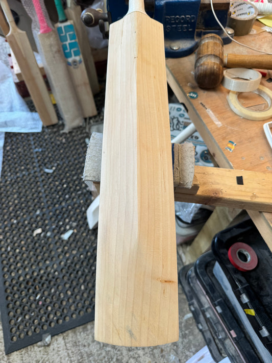 Players Grade, 2lbs 8.7oz Low Middle, OX29 Handmade #525
