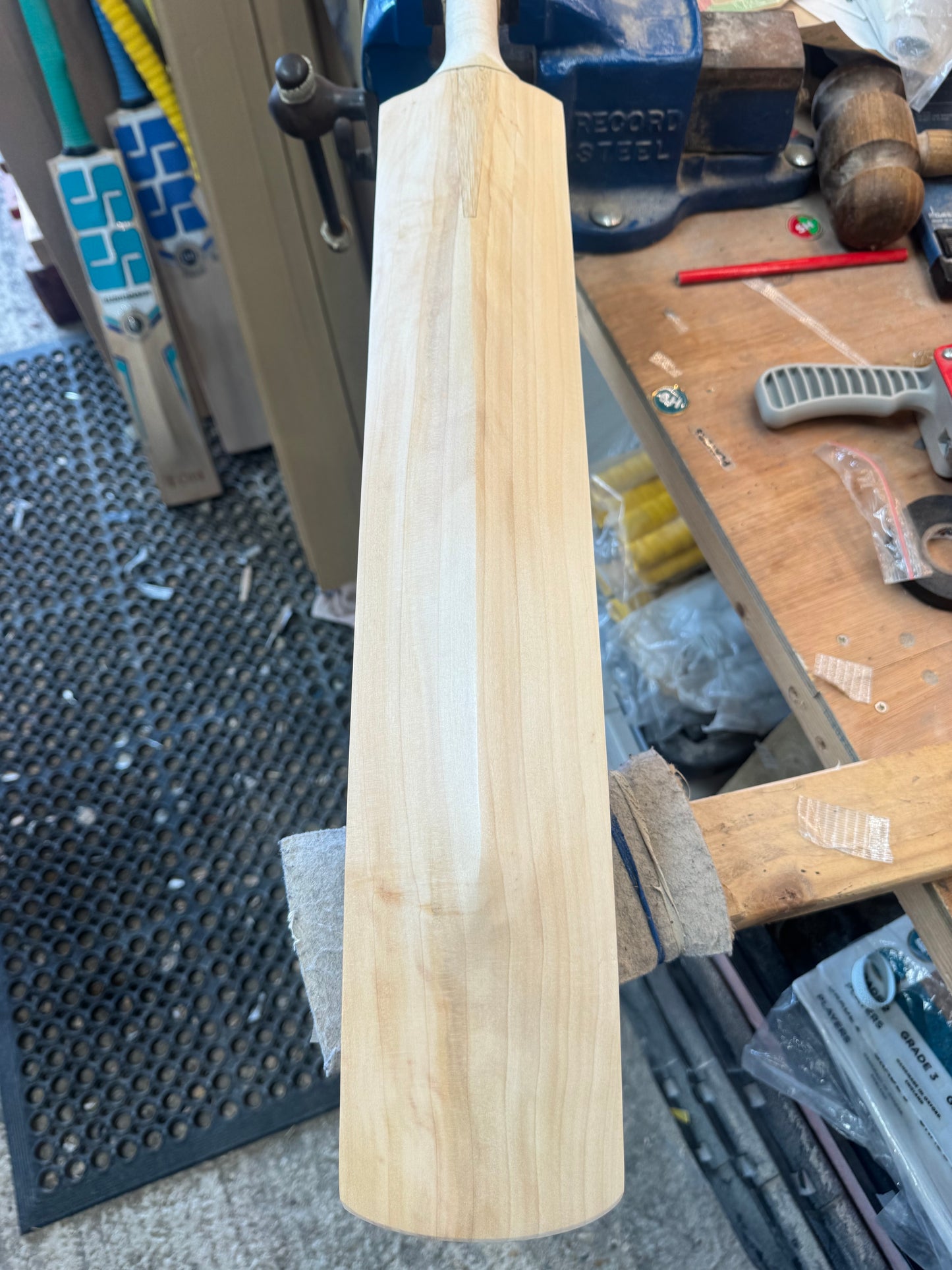 Players Grade with minor defect, 2lbs 7.6oz Mid-Low Middle, OX29 Handmade #511
