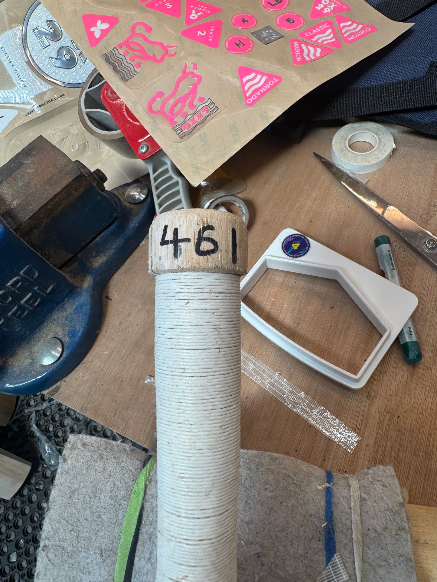 Grade 2, 2lbs 8.7oz, Mid-Low Middle, OX29 Handmade #461