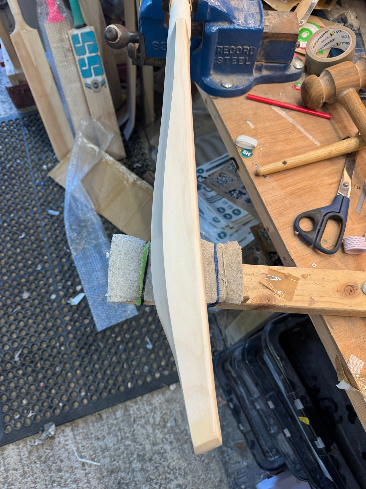 Players Grade, 2lbs 7.9oz Mid-Low Middle, OX29 Handmade #517