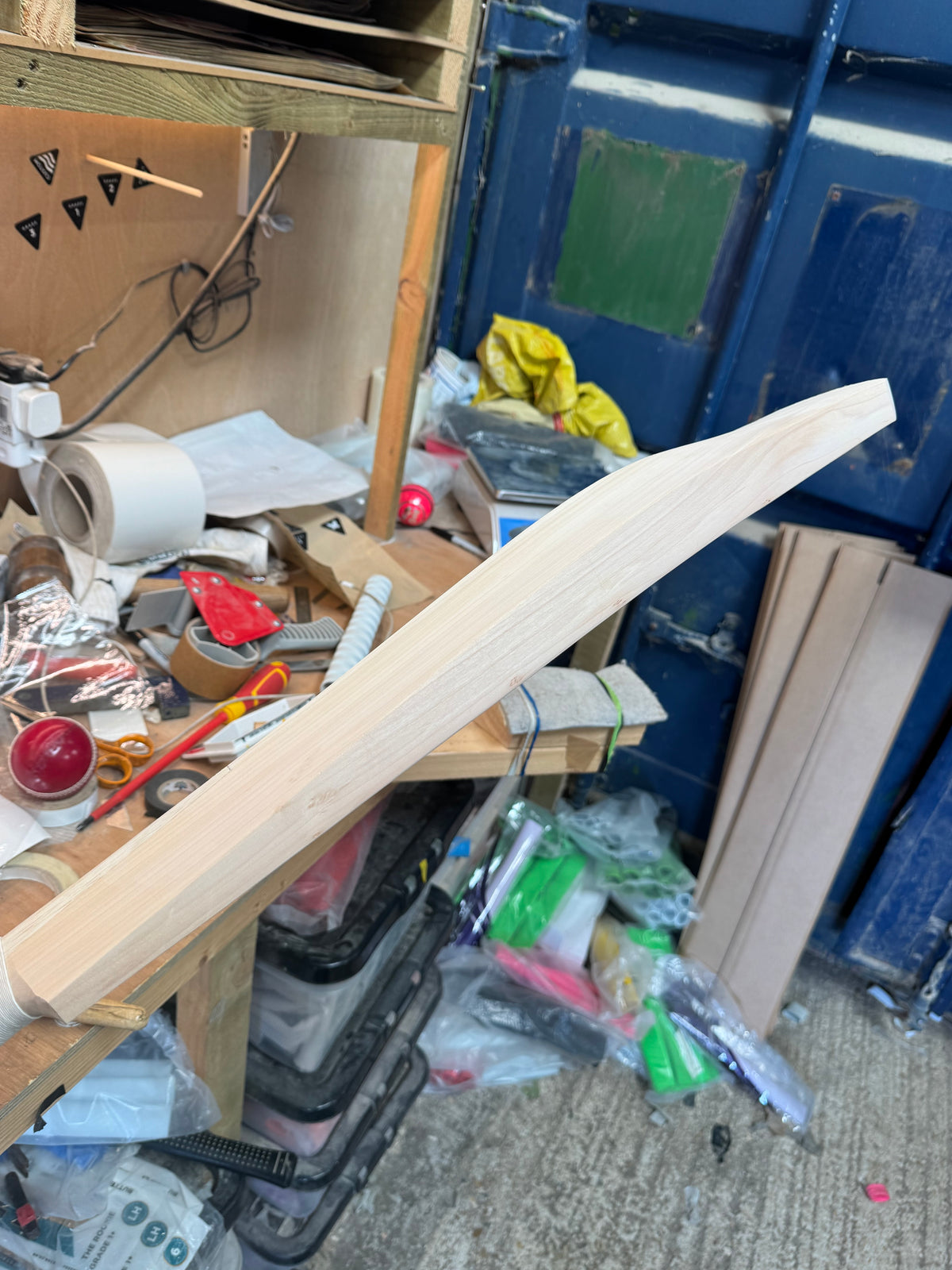 Grade 3, 2lbs 10.5, Mid-Low Middle, OX29 Handmade #561
