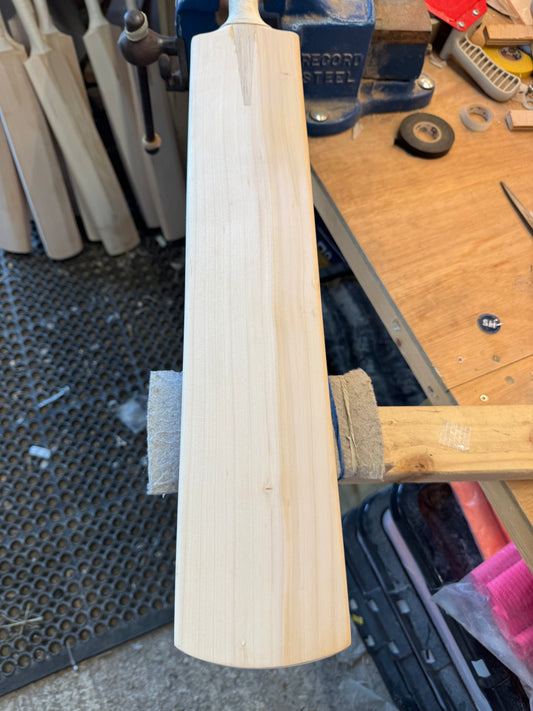 Grade 3, 2lbs 7.9oz Mid-Low Middle, OX29 Handmade #436