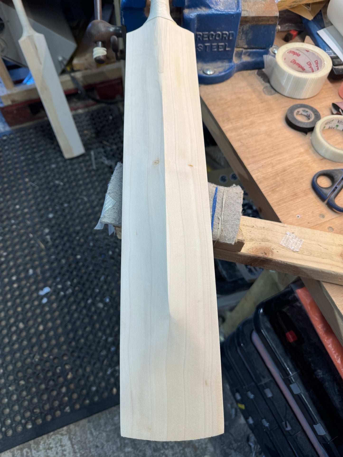 Players Grade, 2lbs 9.6oz Mid-Low Middle, OX29 Handmade #445