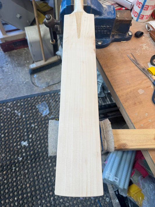 Players Grade FULL SHAPE, 2lbs 10.5oz Mid-Low Middle, OX29 Handmade #390