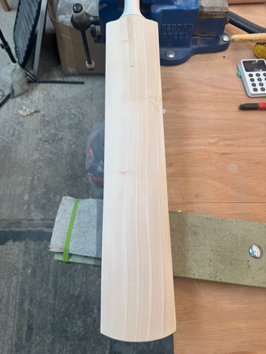 Grade 2, 2lbs 7.8oz, Mid Middle - OX29 Handmade #292