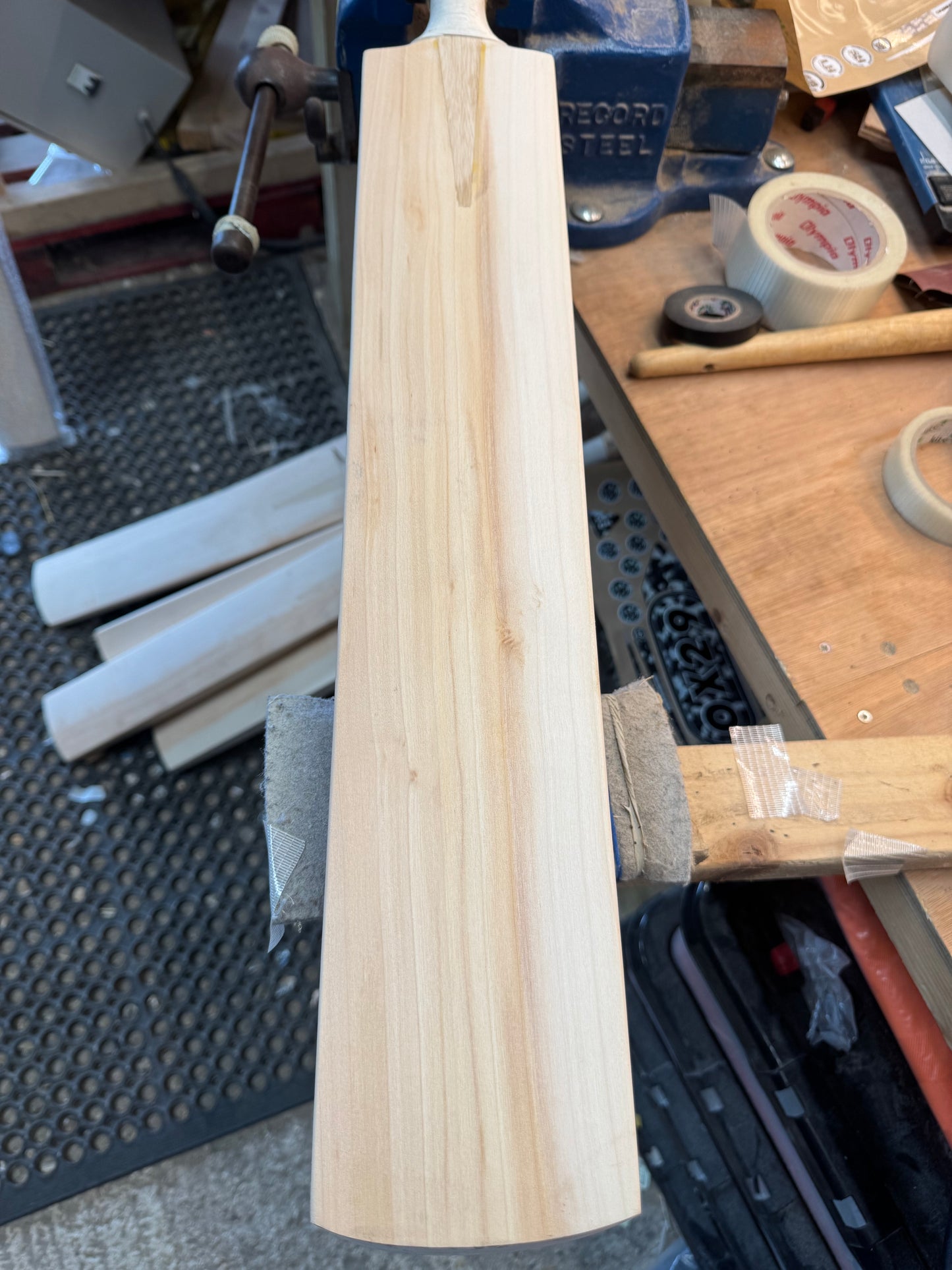 HEAVY Grade 4, 2lbs 11.9oz Mid-Low Middle, OX29 Handmade #440