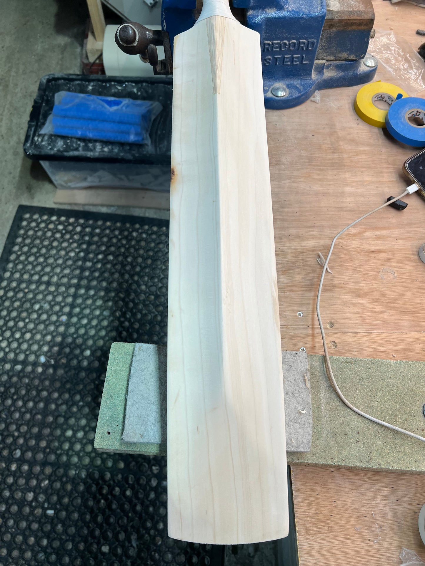 Players Grade, 2lbs 8.8oz Mid-Low Middle, OX29 Handmade #373