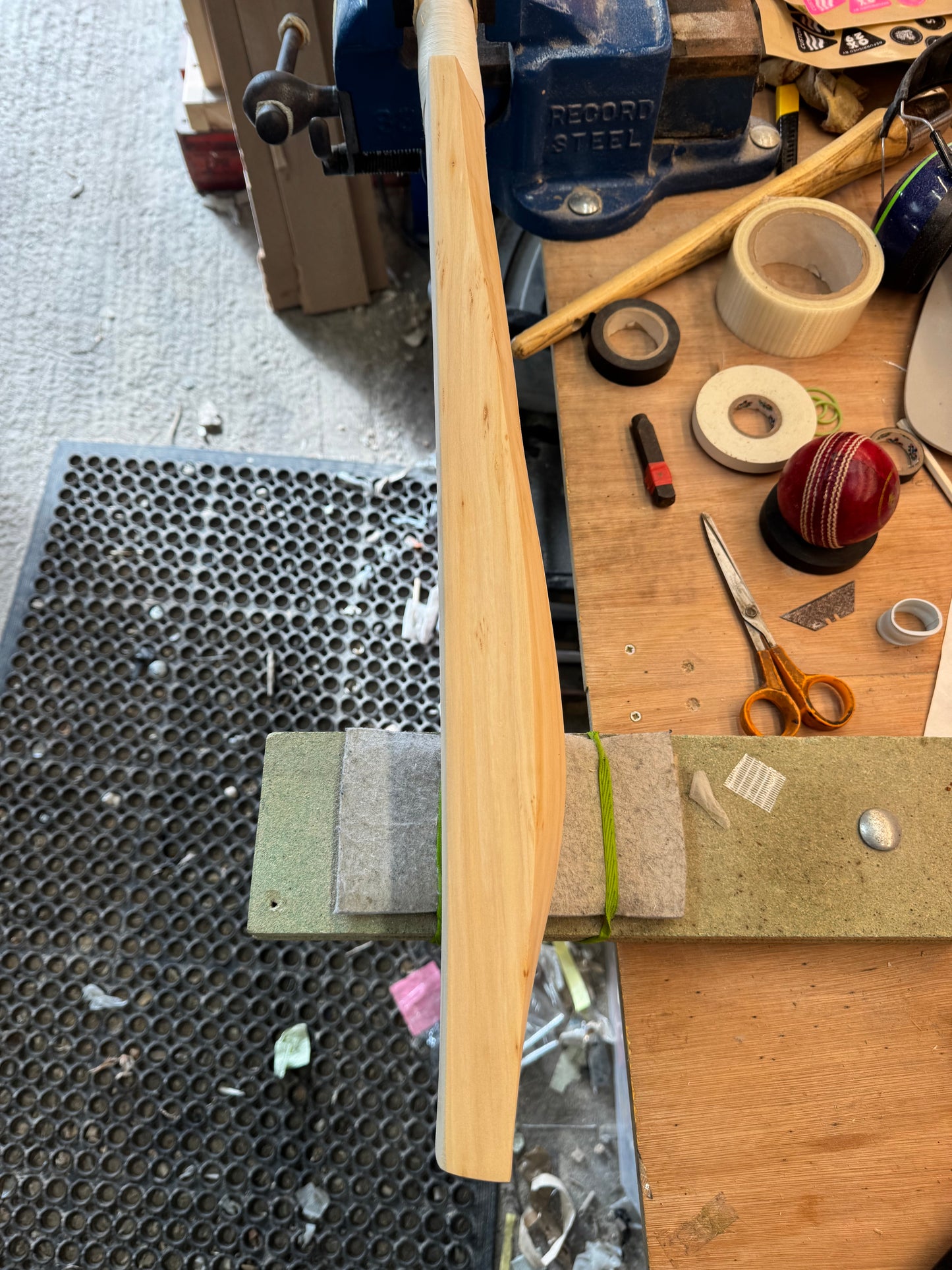 Grade 3 FULL SHAPE, 2lbs 7.6oz Mid-Low Middle - OX29 Handmade #340