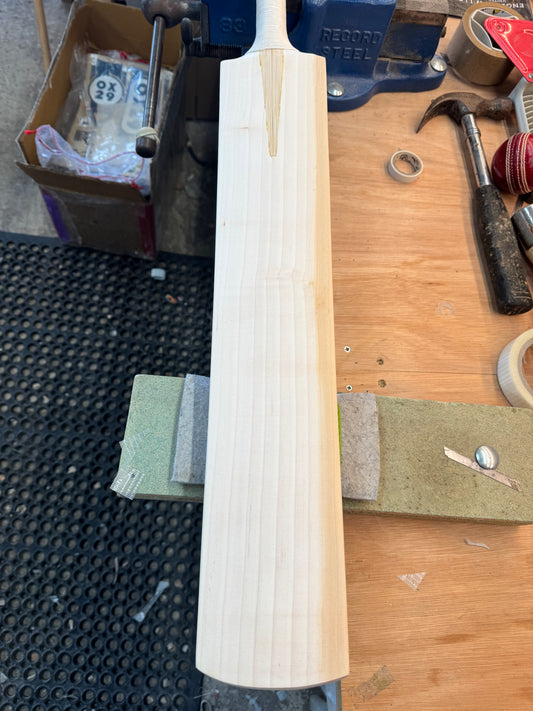 Grade 1, 2lb 11.1oz, TRADITIONAL PROFILE, Low Middle - OX29 Handmade #314