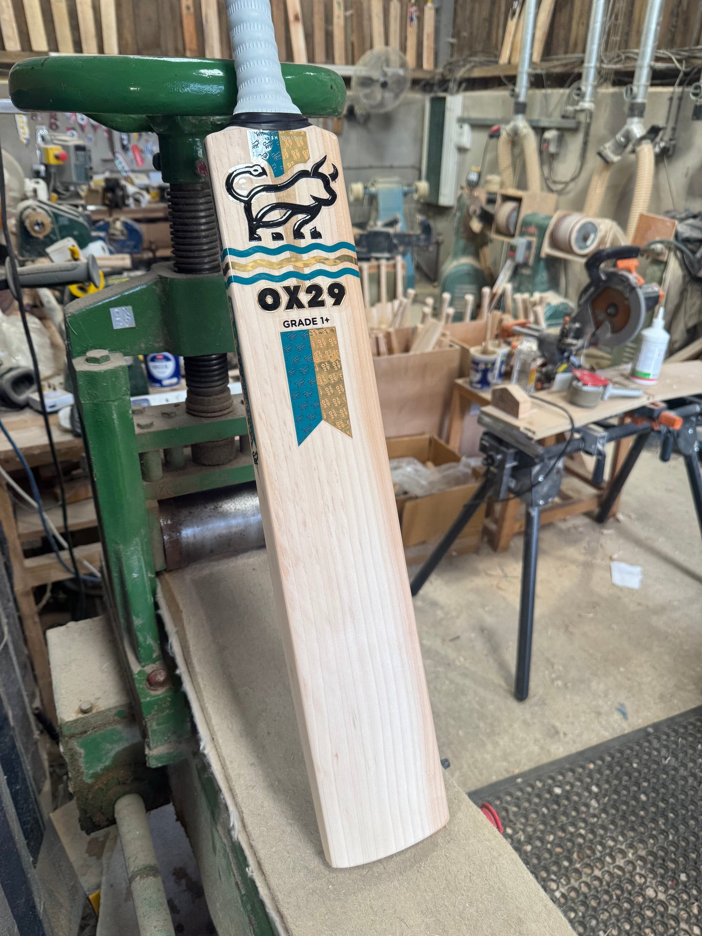 Grade 1 Plus, 2lbs 11.9oz, Mid-Low Middle, OX29 Handmade #458