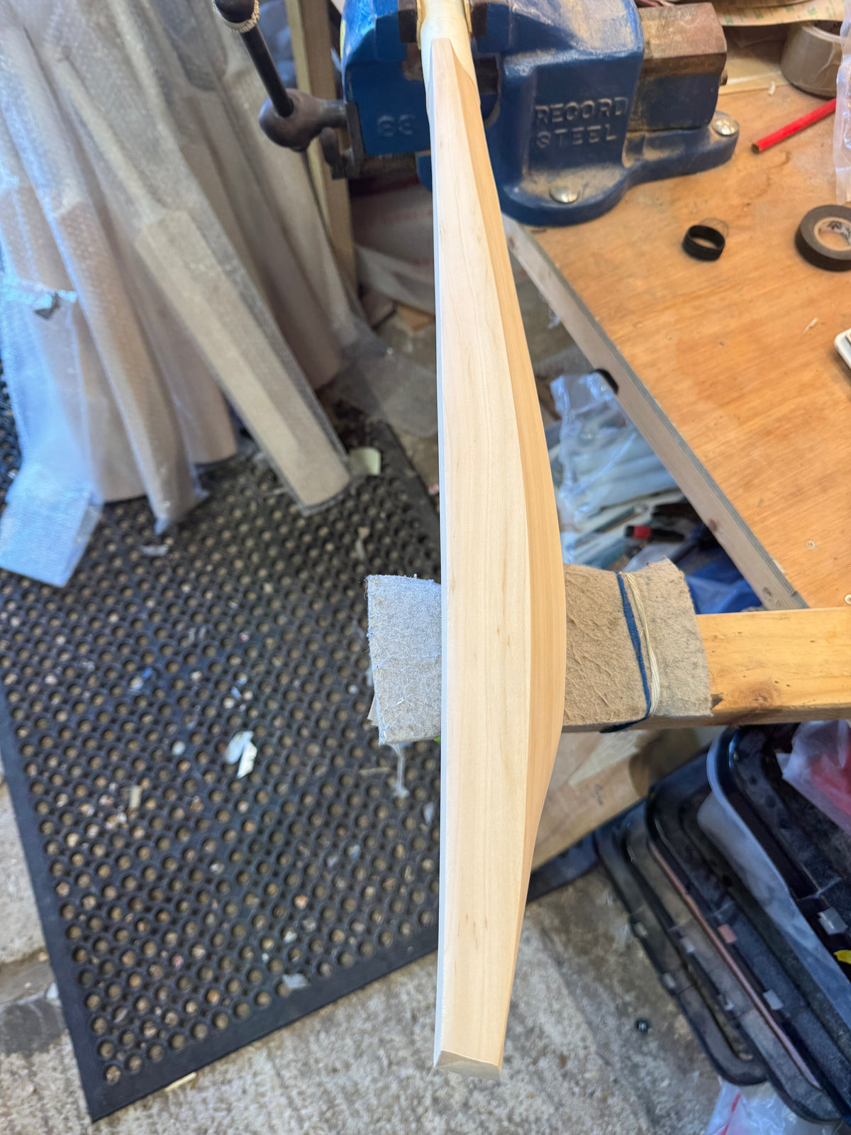 Grade 3, 2lbs 7.3oz, Mid-Low Middle, OX29 Handmade #554