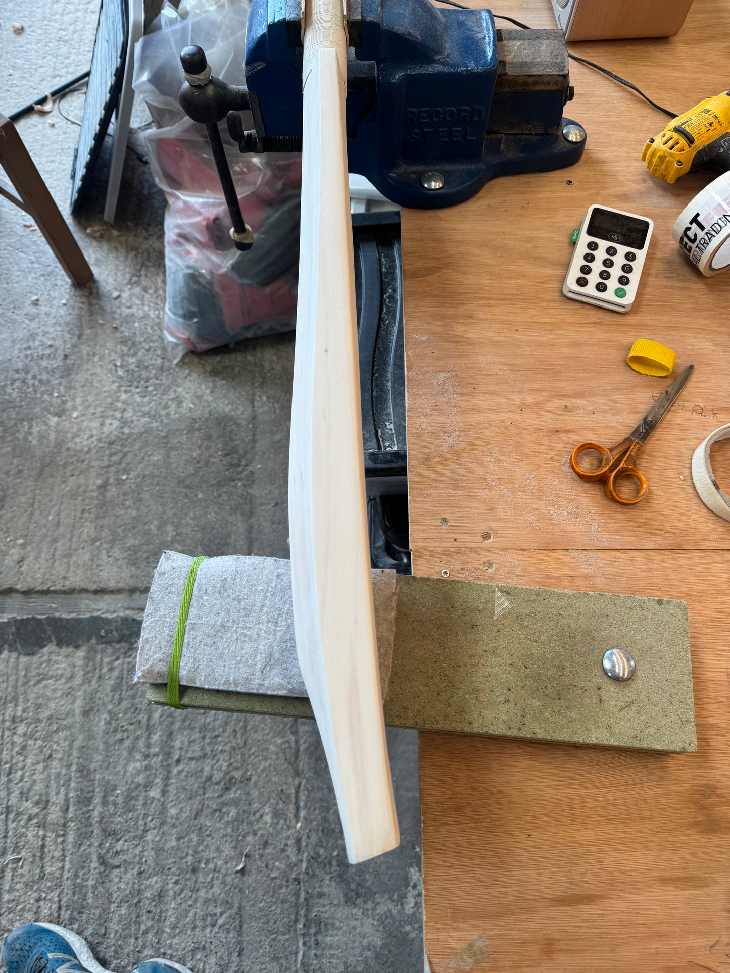 Grade 3, TRADITIONAL SHAPE, 2lbs 6.7oz, Low Middle - OX29 Handmade #280