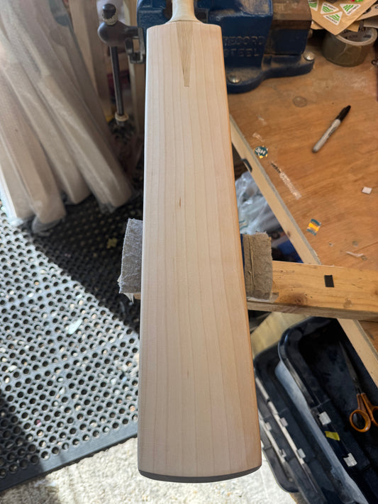 Players Grade, 2lbs 9.9oz Low Middle, OX29 Handmade #538