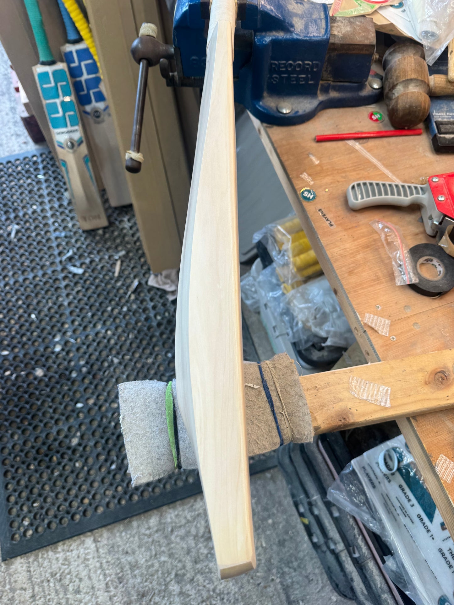 Players Grade with minor defect, 2lbs 7.6oz Mid-Low Middle, OX29 Handmade #511