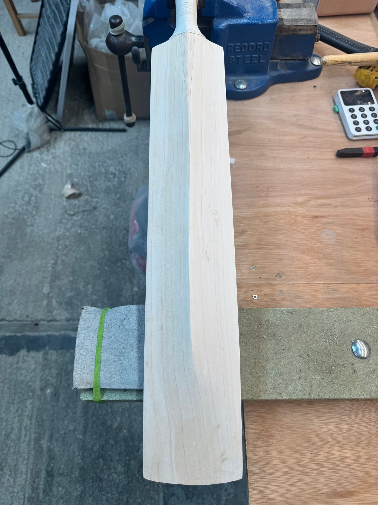 Grade 2, 2lbs 8.1oz, Mid-Low Middle - OX29 Handmade #291