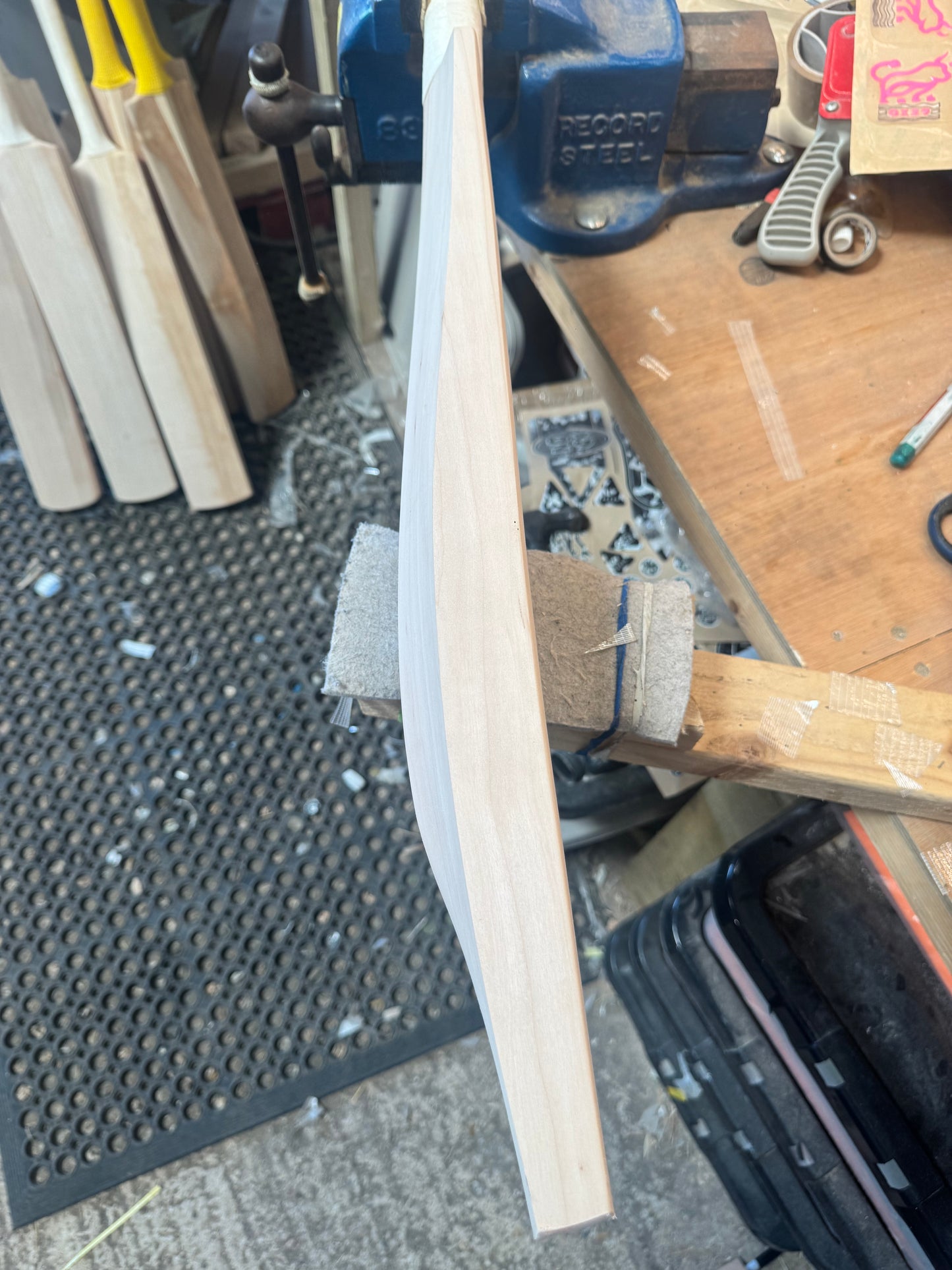 Grade 2, 2lbs 8.7oz, Mid-Low Middle, OX29 Handmade #461