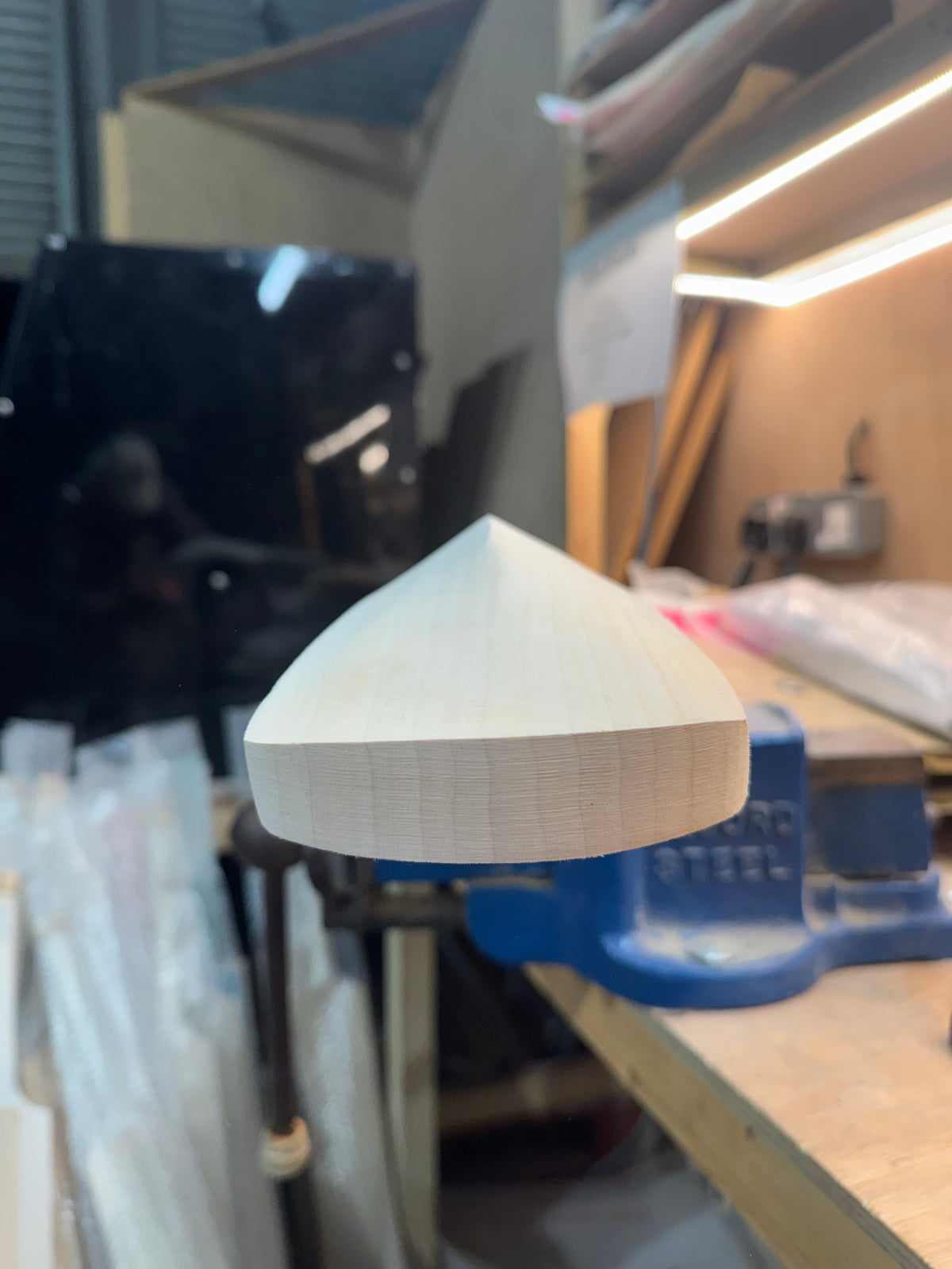 Grade 1 Plus, 2lbs 8.9oz, Classic Shape, OX29 Handmade #550