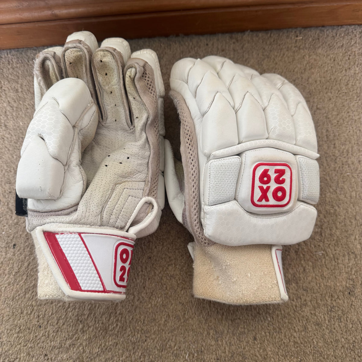 USED LH Men’s Older Design Batting Gloves Indian Made