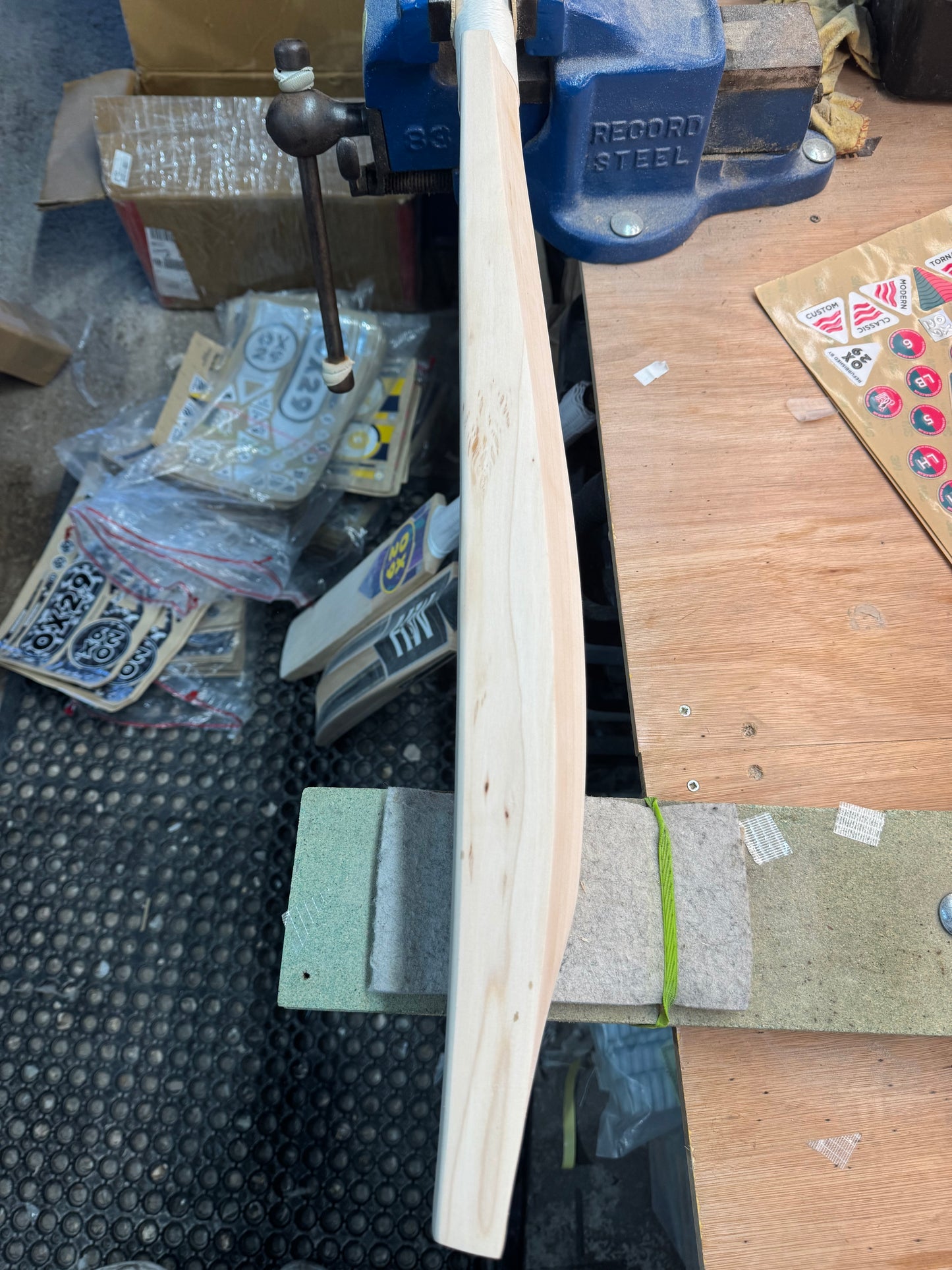 Grade 2 with natural DEFECT, 2lbs 8.3oz, Mid-Low Middle - OX29 Handmade #324