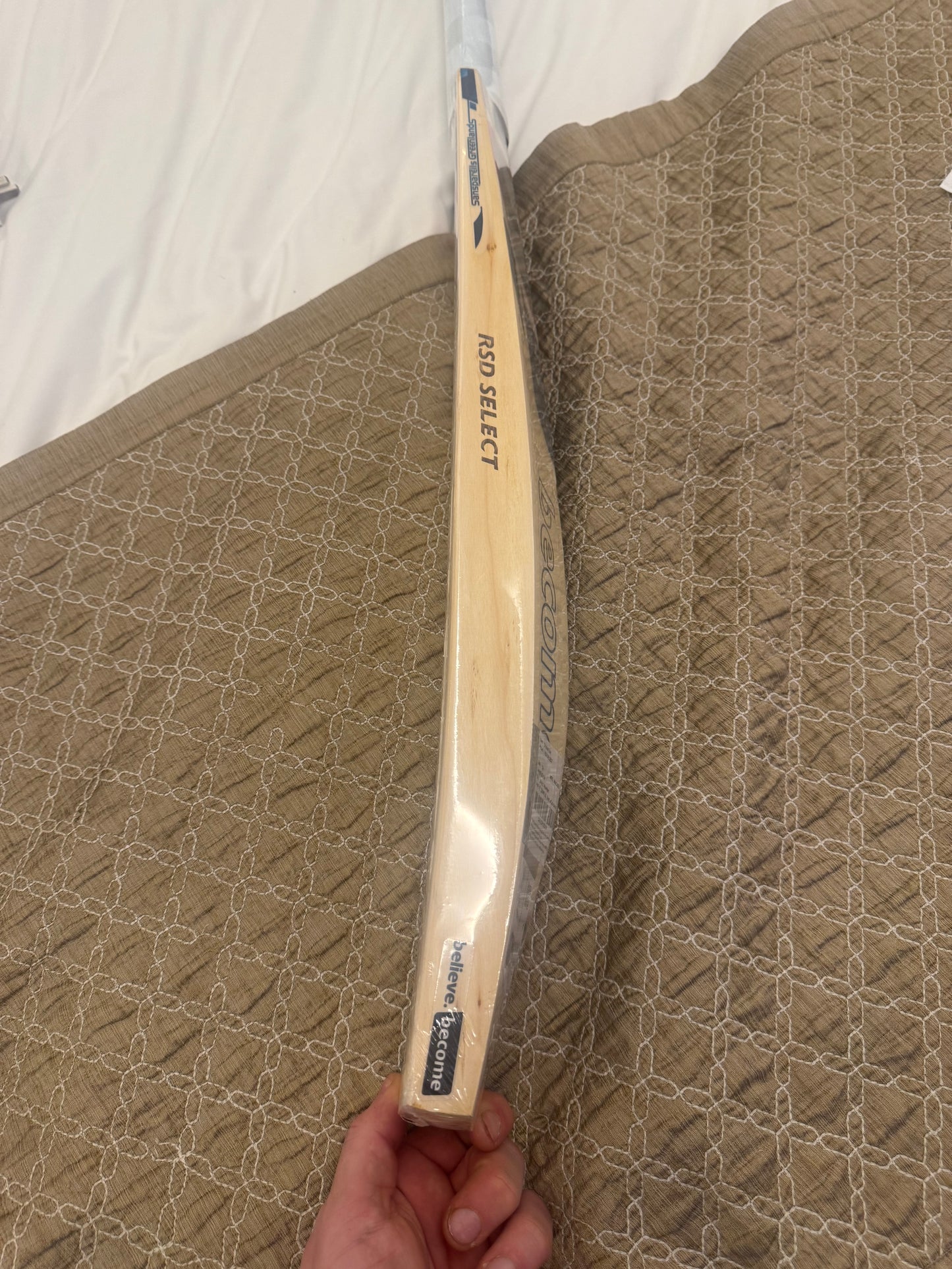 SG RSD Select, English Willow, 2lb 9oz